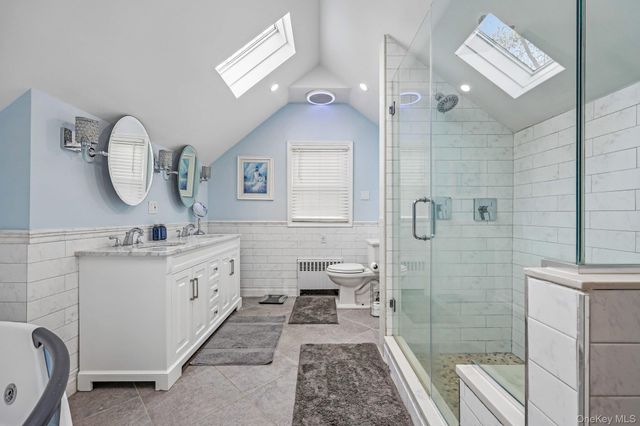 20 Arizona Avenue, Rockville Centre, NY 11570
