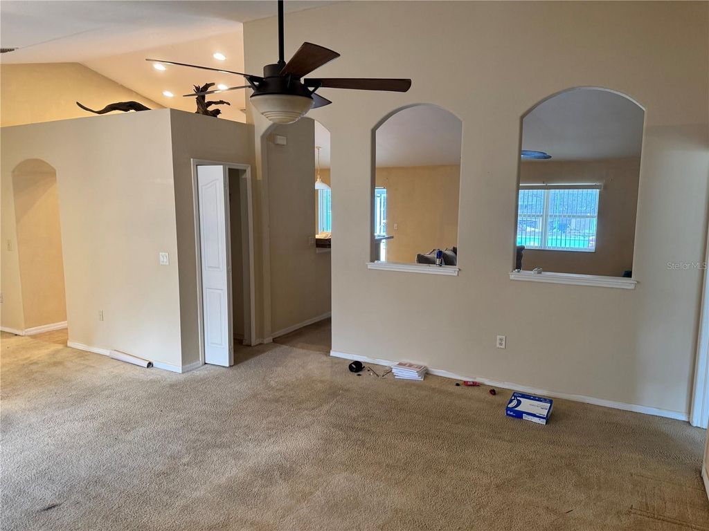 Image 22 of property listing at 12055 ROBINA ROAD, Weeki Wachee, FL 34614