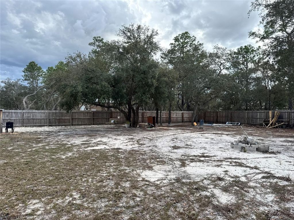 Image 52 of property listing at 12055 ROBINA ROAD, Weeki Wachee, FL 34614