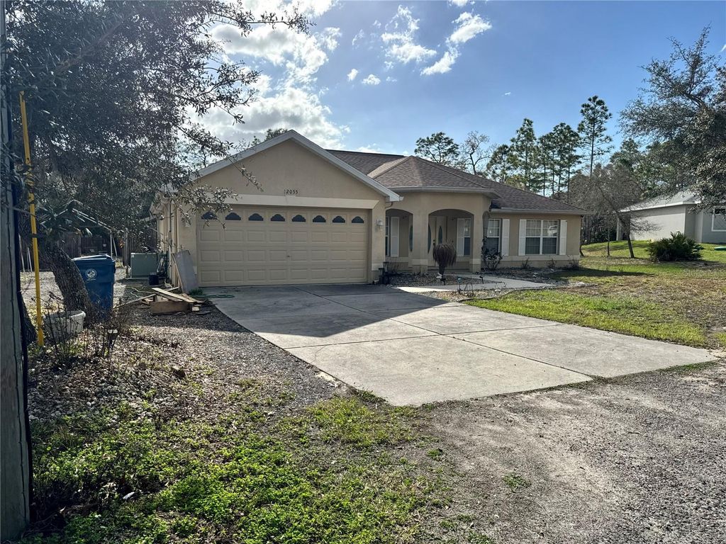 Image 62 of property listing at 12055 ROBINA ROAD, Weeki Wachee, FL 34614