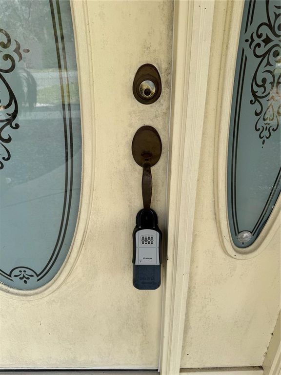 Image 64 of property listing at 12055 ROBINA ROAD, Weeki Wachee, FL 34614