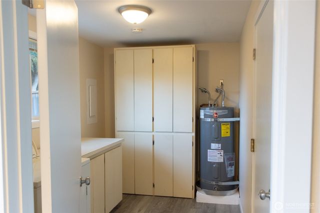 60 Crystal Court, Sequim, WA 98382