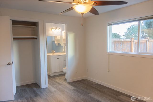 60 Crystal Court, Sequim, WA 98382