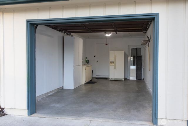 60 Crystal Court, Sequim, WA 98382