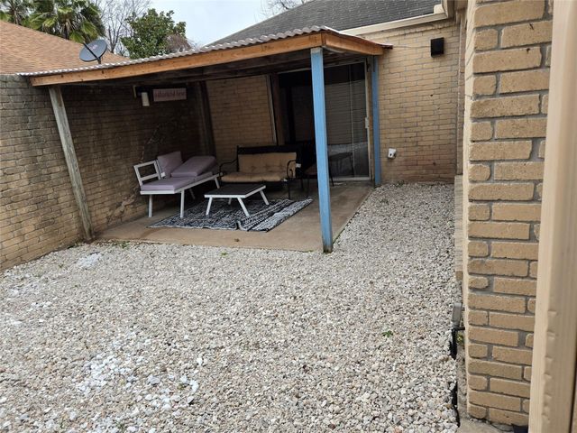 4111 Knoll Glen Drive, Houston, TX 77082