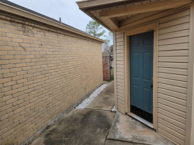 4111 Knoll Glen Drive, Houston, TX 77082