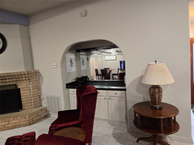 4111 Knoll Glen Drive, Houston, TX 77082