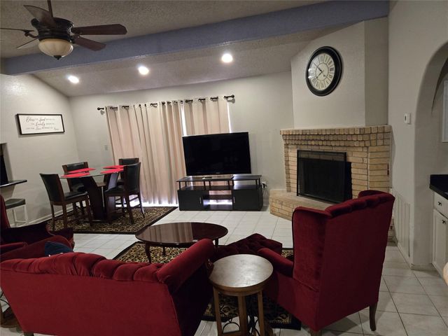 4111 Knoll Glen Drive, Houston, TX 77082