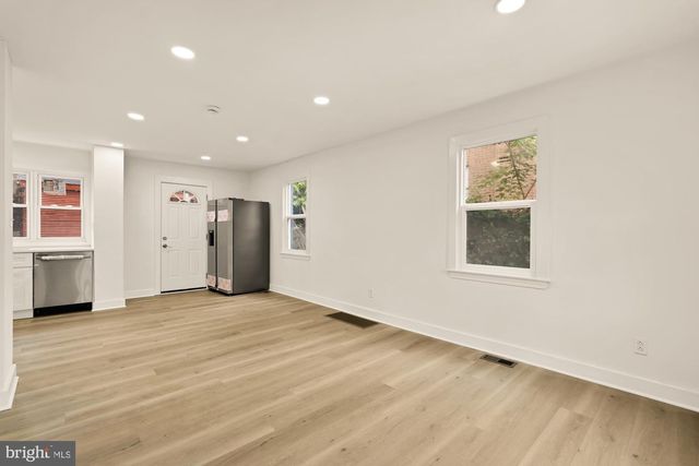 4620 B ST SE, Washington, DC 20019