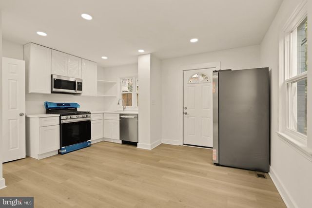 4620 B ST SE, Washington, DC 20019