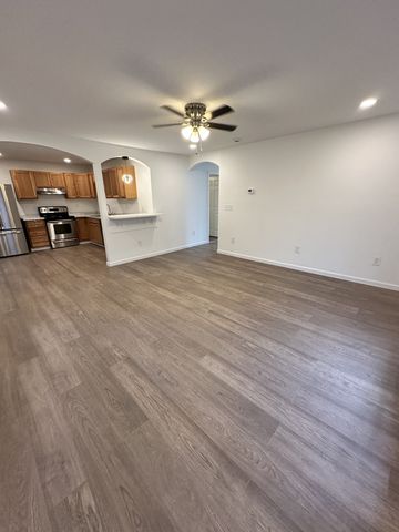 203 Coles Ferry Rd, Gallatin, TN 37066