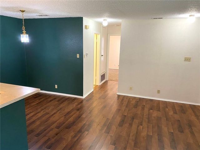 9906 Hundred Oaks CIR A, Austin, TX 78750