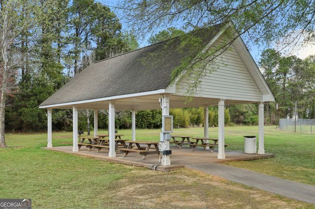 6367 Spring Lake Drive, Flowery Branch, GA 30542