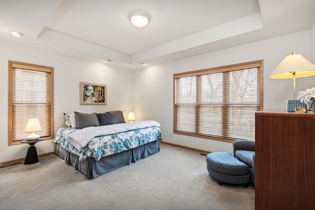 1615 Pond View Court, Middleton, WI 53562