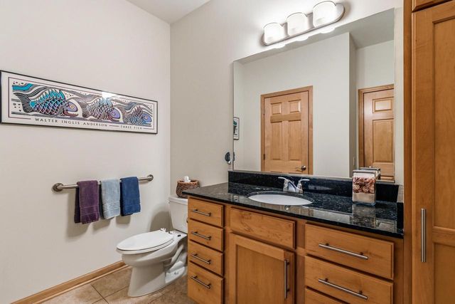1615 Pond View Court, Middleton, WI 53562