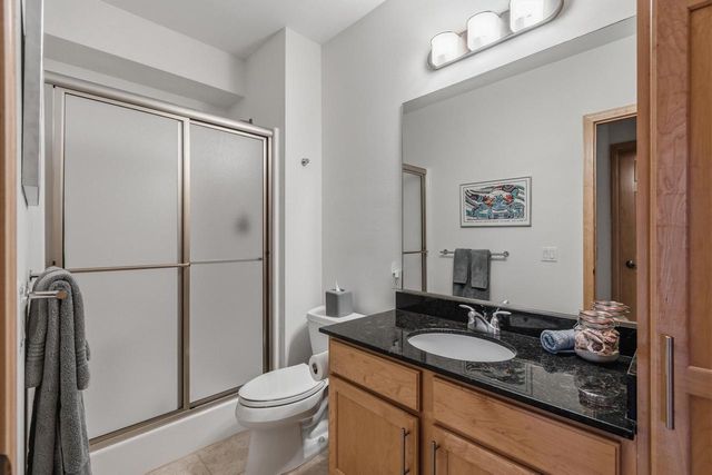 1615 Pond View Court, Middleton, WI 53562