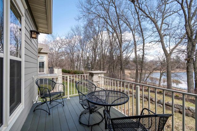 1615 Pond View Court, Middleton, WI 53562