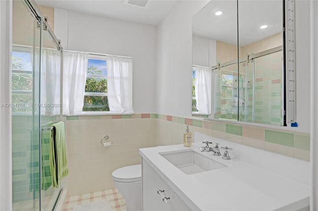 2214 Segovia Cir, Coral Gables, FL 33134
