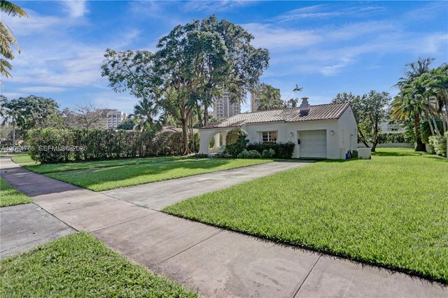 2214 Segovia Cir, Coral Gables, FL 33134