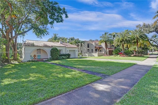 2214 Segovia Cir, Coral Gables, FL 33134