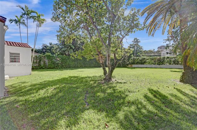 2214 Segovia Cir, Coral Gables, FL 33134