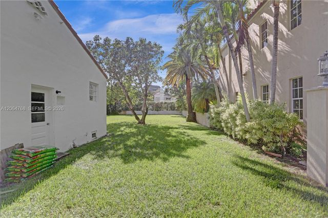 2214 Segovia Cir, Coral Gables, FL 33134