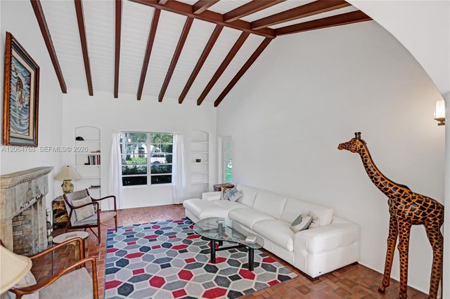 2214 Segovia Cir, Coral Gables, FL 33134
