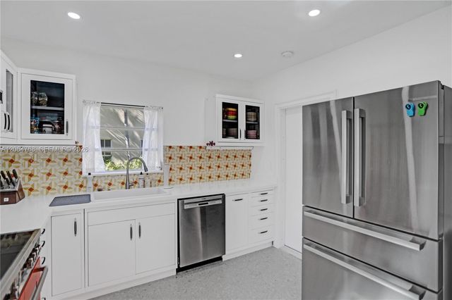 2214 Segovia Cir, Coral Gables, FL 33134