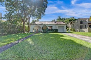 2214 Segovia Cir, Coral Gables, FL 33134