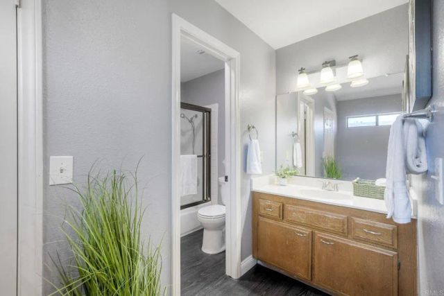 366 Flower Lane, Vista, CA 92083