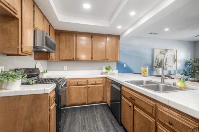 366 Flower Lane, Vista, CA 92083