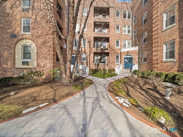 169 Mason Street APT 3B, Greenwich, CT 06830