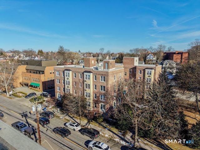 169 Mason Street APT 3B, Greenwich, CT 06830