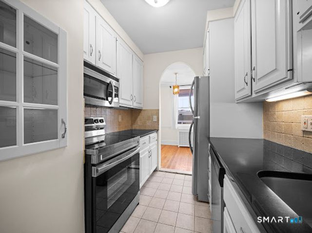 169 Mason Street APT 3B, Greenwich, CT 06830