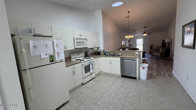 3005 Meadow Street, Lynn Haven, FL 32444