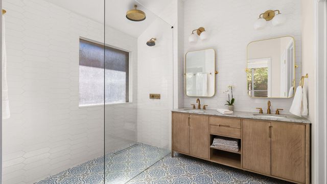 6420 Antigo LN, Austin, TX 78739