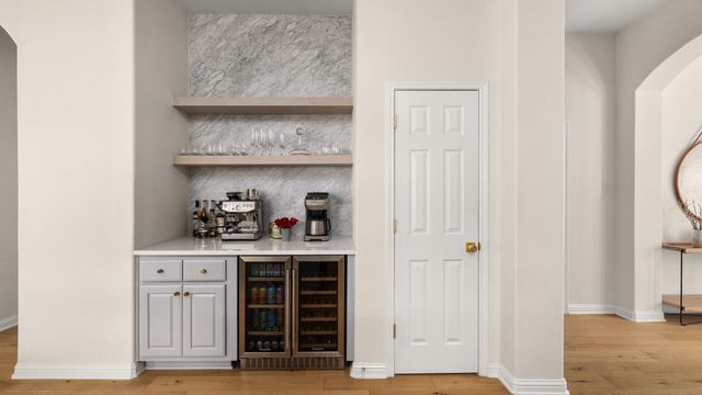 6420 Antigo LN, Austin, TX 78739