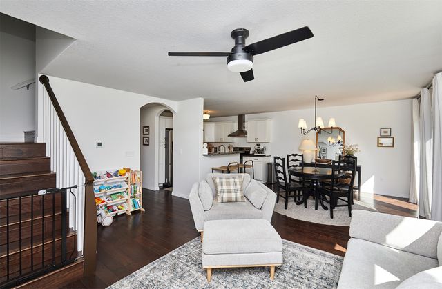 345 SE Sagewood Circle, Waukee, IA 50263