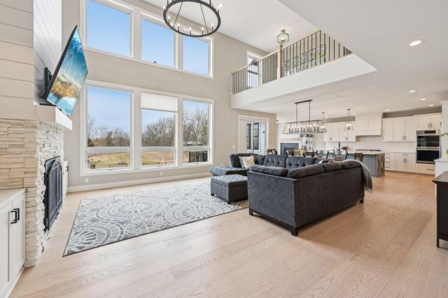 19990 Fairlawn Avenue, Prior Lake, MN 55372