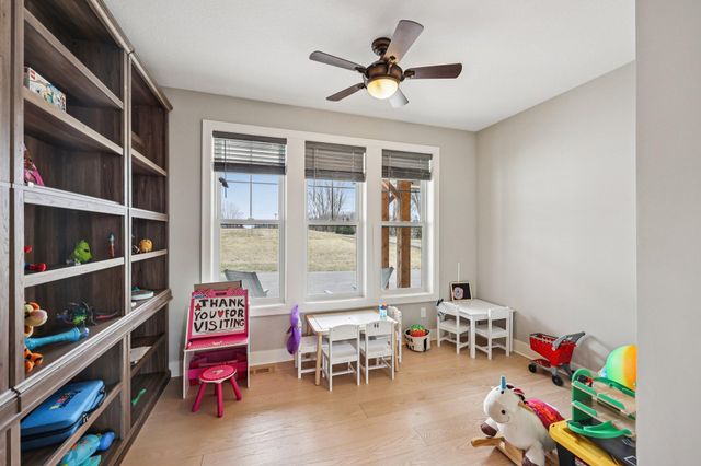 19990 Fairlawn Avenue, Prior Lake, MN 55372