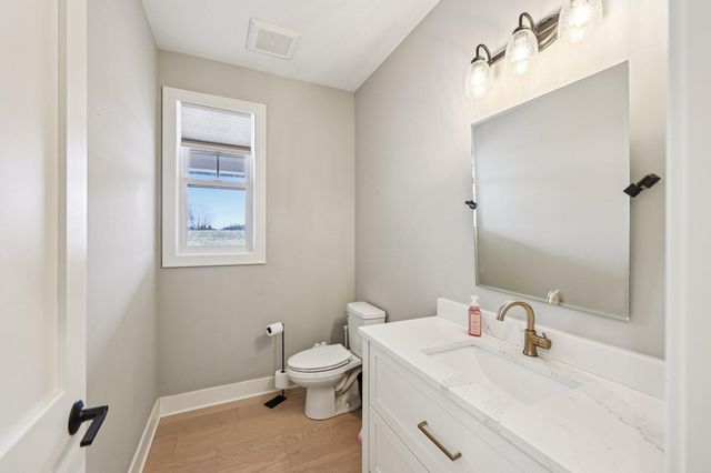 19990 Fairlawn Avenue, Prior Lake, MN 55372