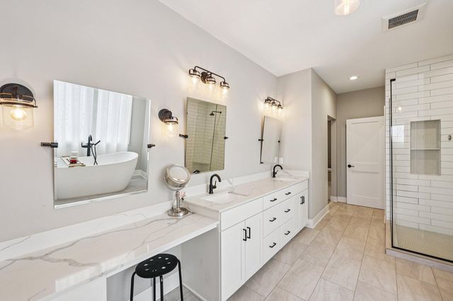 19990 Fairlawn Avenue, Prior Lake, MN 55372