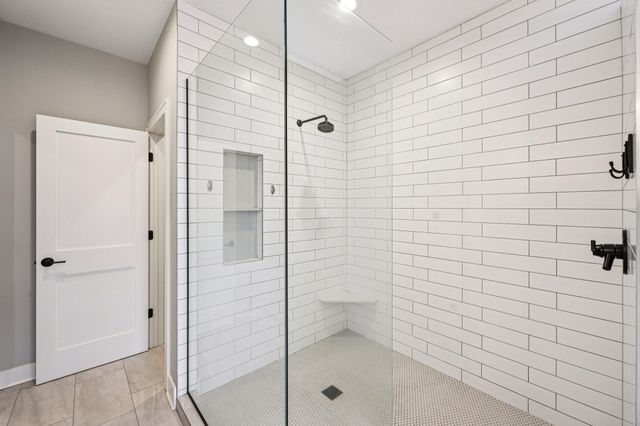 19990 Fairlawn Avenue, Prior Lake, MN 55372