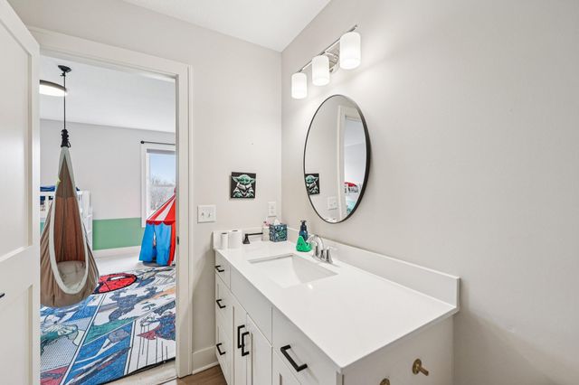 19990 Fairlawn Avenue, Prior Lake, MN 55372