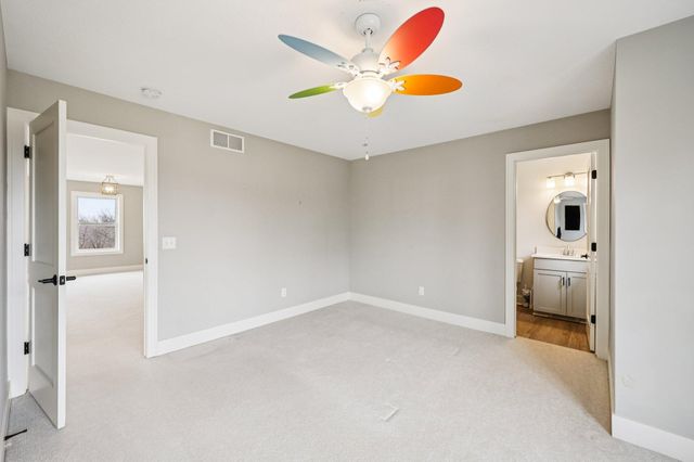 19990 Fairlawn Avenue, Prior Lake, MN 55372