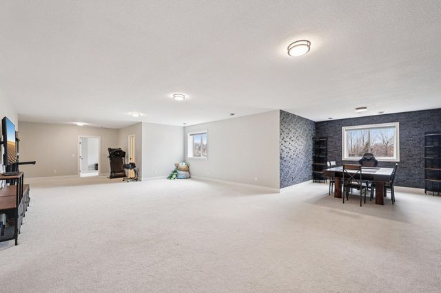 19990 Fairlawn Avenue, Prior Lake, MN 55372