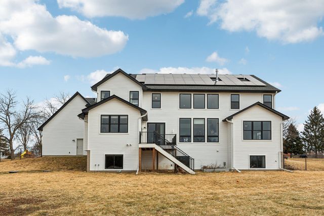 19990 Fairlawn Avenue, Prior Lake, MN 55372