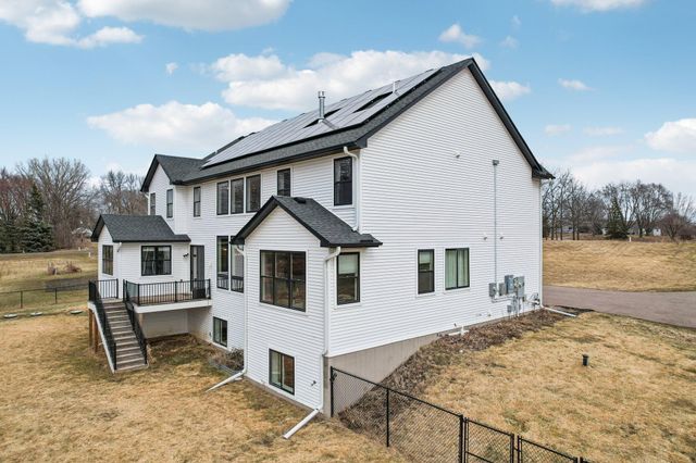 19990 Fairlawn Avenue, Prior Lake, MN 55372