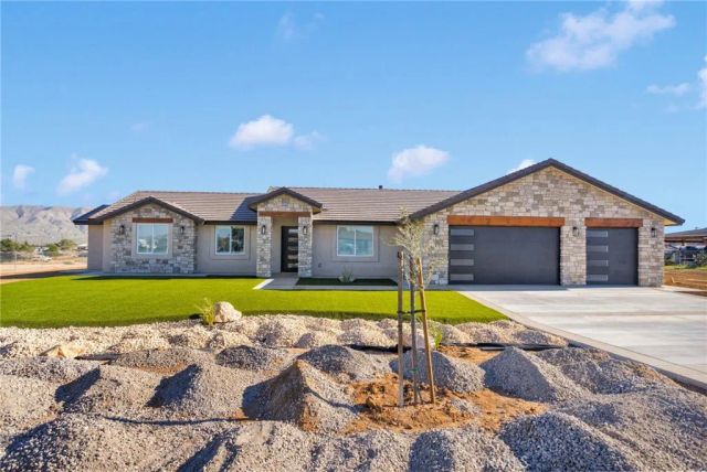 18399 Pacific, Hesperia, CA 92345