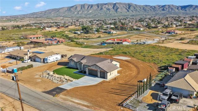 18399 Pacific, Hesperia, CA 92345